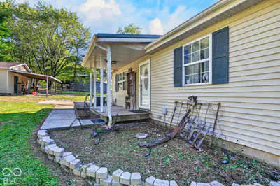 6450 State Road 135 N, Morgantown - 27