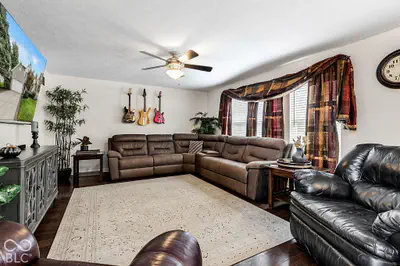 703 Trent Drive, Greenwood - 17