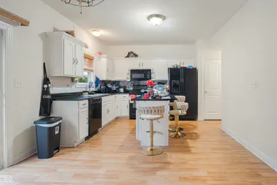 272 Brookview Drive, Brownsburg - 6