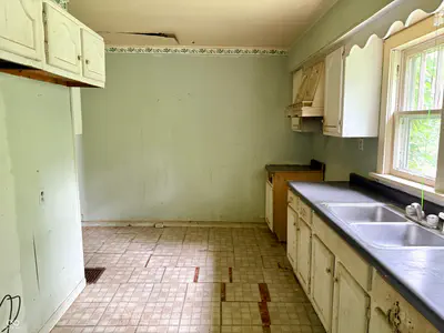 8 Dixie Drive, Anderson - 8