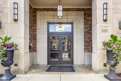 355 Ohio Street, Indianapolis - 34