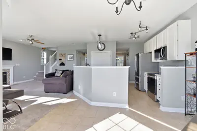 8035 Meadow Bend Lane, Indianapolis - 16