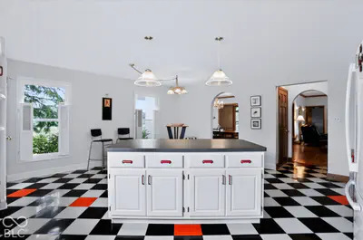 1595 400, Greenfield - 12