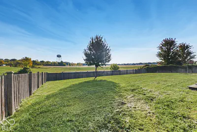 5281 Crowley Parkway, Whitestown - 33