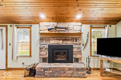 621 Poplar Street, Seymour - 31