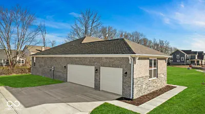 6890 Enclave Drive, McCordsville - 2