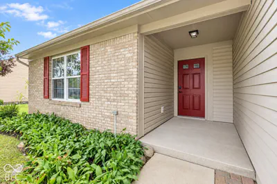 18084 Sanibel Circle, Westfield - 3