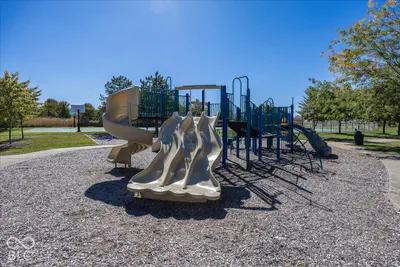 606 Daniel Court, Westfield - 28