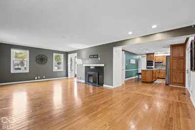 12416 Windsor Drive, Carmel - 10