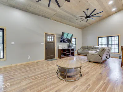 7951 Laurel Drive, Nineveh - 15