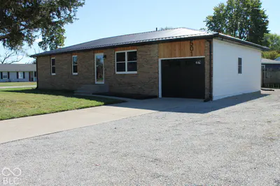 501 Woodruff Court, Seymour - 8