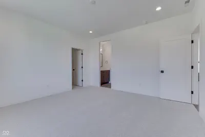 10880 Dartmoor Court, Zionsville - 37
