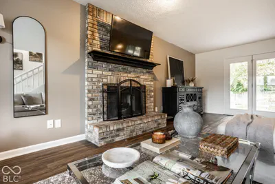 5318 Lacy Way, Greenwood - 9
