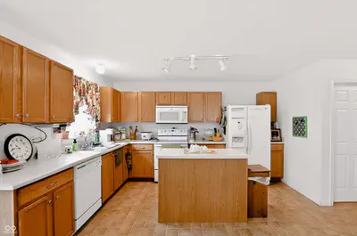 12597 Brady Lane, Noblesville - 29