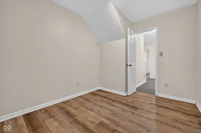 8169 Upper Bay Lane, Indianapolis - 34