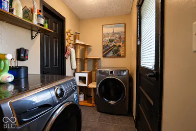1021 Eastlawn Drive, Whiteland - 10