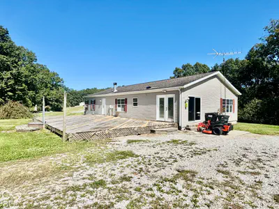 8476 Sycamore Road, Bloomfield - 29