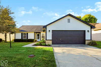 203 Pine Ridge Drive, Westfield