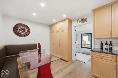 1334 Runyon, Greenwood - 7