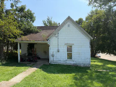 410 15th Street, Bedford - 2