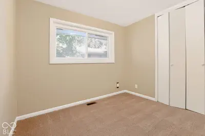 10205 College Avenue, Carmel - 16
