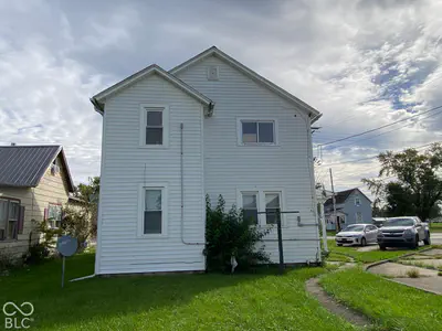 404 1st Street, Gas City - 15