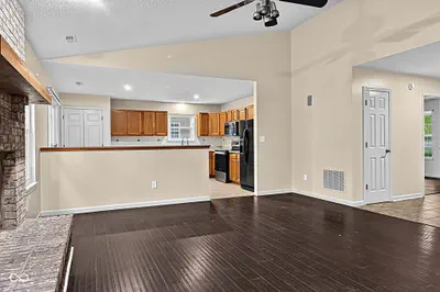 12124 Pepperwood Drive, Indianapolis - 17
