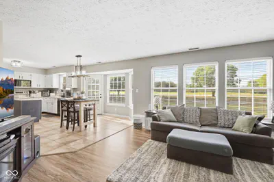 387 Sugar Bush Lane, Brownsburg - 12