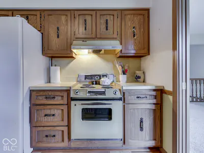 594 Watterson Court, Indianapolis - 26