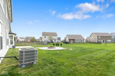 5571 W Woodhaven Drive, McCordsville - 42