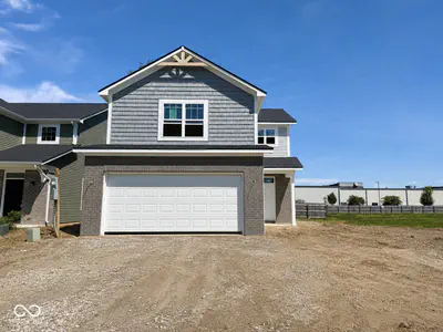 1018 Stratford Lane, Shelbyville