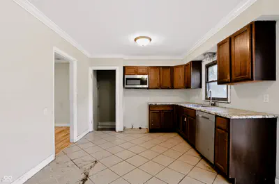 6410 Oxford Street, Indianapolis - 12