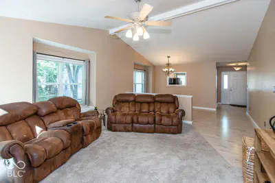 688 Prince Drive, Greenwood - 10