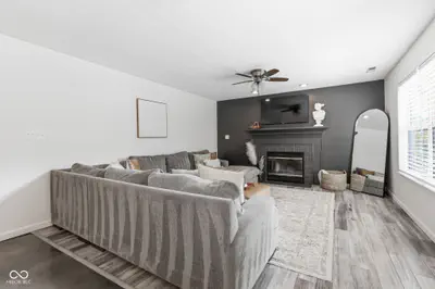 11370 Wilderness Trail, Fishers - 19