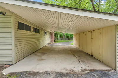 9105 Washington Boulevard, Indianapolis - 47