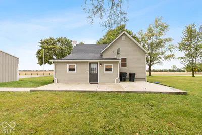 8821 Sugar Creek Avenue, Colfax - 32