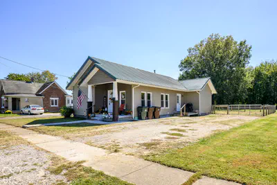 407 Moore Street, Crothersville