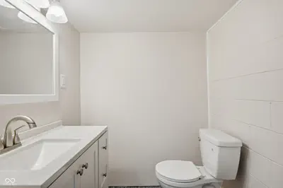 202 N 18th Avenue, Beech Grove - 27