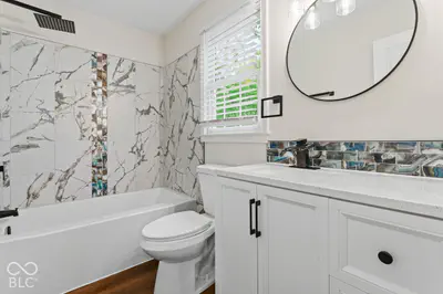 5924 Allisonville, Indianapolis - 25