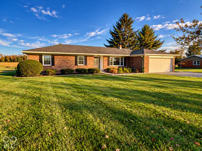6955 S County Road 200 W, Clayton - 2