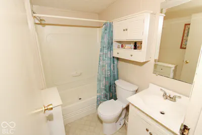 1704 Country Manor W, North Vernon - 18