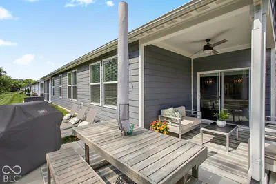 825 Stone Trace, Avon - 46
