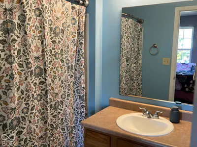 1476 Pencross Lane, Greenwood - 10