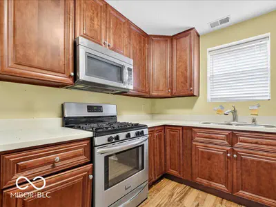 1025 Helen Drive, Indianapolis - 8