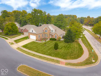 725 Greystone Court, Columbus - 5