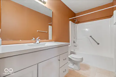 8140 Burnett Boulevard, Avon - 18