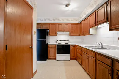 13291 Stephen Drive, Elizabethtown - 17