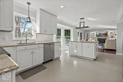 8732 Buffett Parkway, Fishers - 13