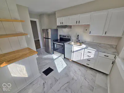 829 N Bradley Avenue, Indianapolis - 14