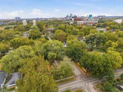 1101 N Belmont Avenue, Indianapolis - 28